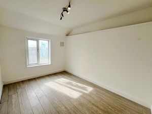 Photo 1- click for photo gallery